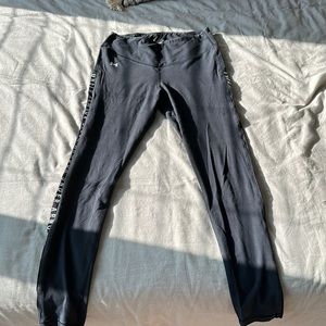 Medium under armour leggings